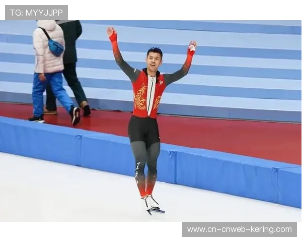 宁忠岩速度滑冰集训队备战世界杯，中长距离组成绩稳步提升